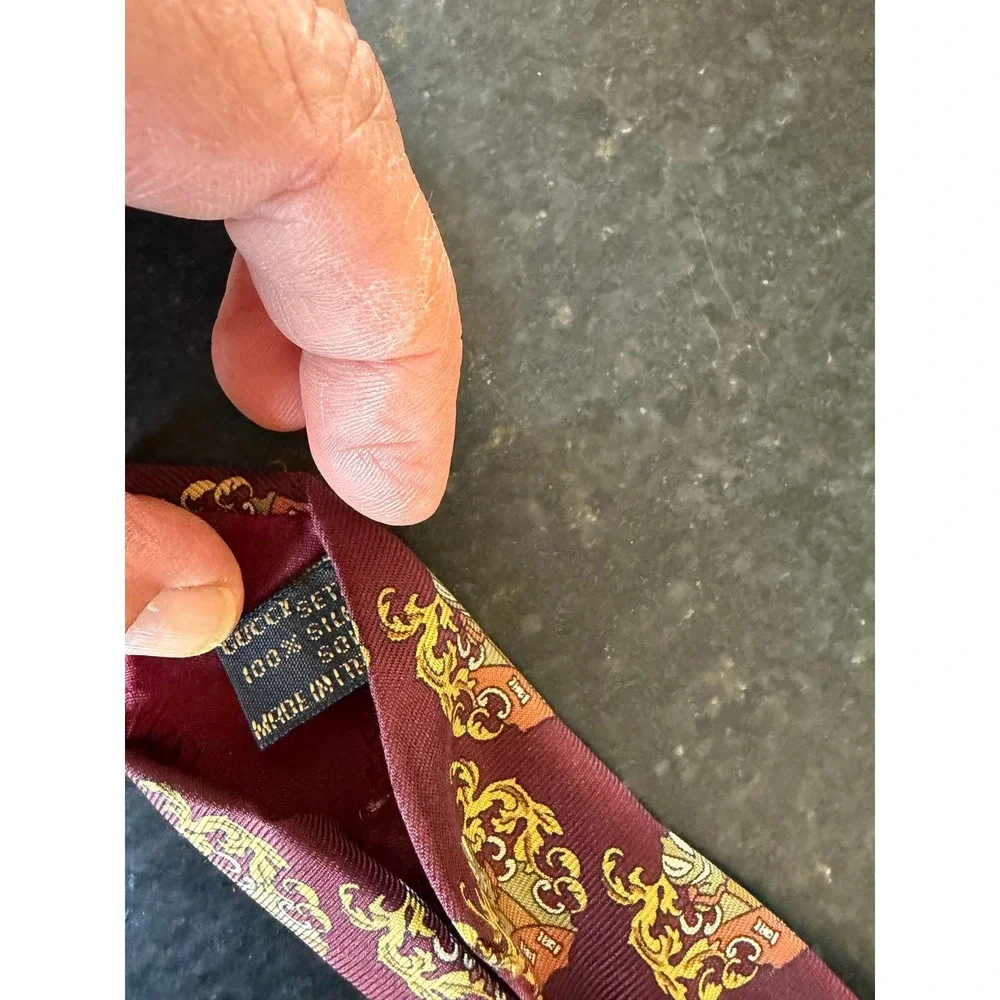 Vintage Gucci silk made in Italy neck tie 1980's